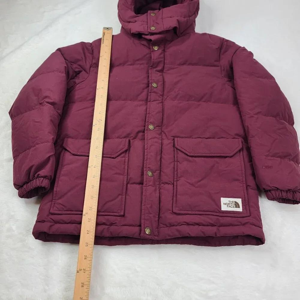 The North Face Boy's Burgundy Sierra 600 Goose Down Hooded‎ Puffer Jacket Size L